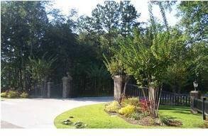$25,000
Sweetbriar Subdivision is an exclusive gate...