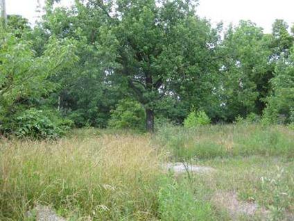 $25,200
De Soto, Over 4 acres in very secluded wooded setting.