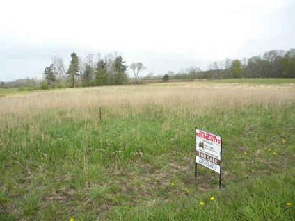 $25,900
4 Acres -- Quiet Dead End Country Road -- Perfect for Your New House!