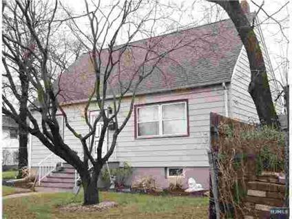 $265,000
Teaneck, UPDATED CAPE WITH A VERY OPEN FEELING.