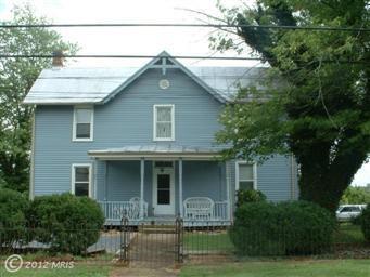 $269,000
Farmhouse For Sale - 4 bedrooms and 3 full baths