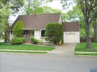 $269,000
Teaneck, CHARMING 4 BEDROOM 2 FULL BATH HOME ONE BLOCK FROM