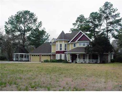 $269,500
Ponchatoula 3BA, Home has lots of areas to roam.