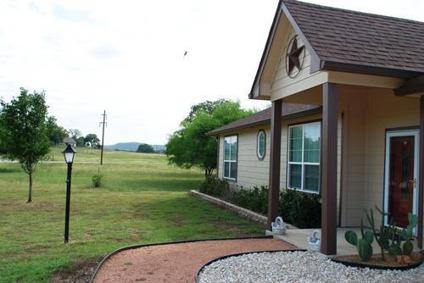 $269,900
Charming 3-2-2 home in Orchard Park in Medina, Texas