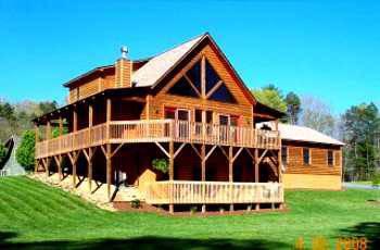 $269,900
Creek Front Log Cabin