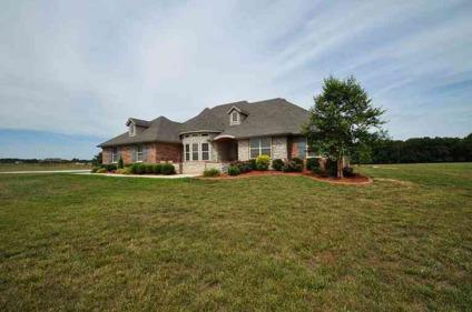 $269,900
Nixa Four BR Three BA, Only 4 years old, this gorgeous all-brick and