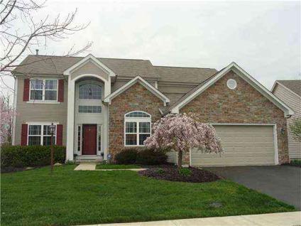 $269,900
SINGLE FAMILY FREESTANDING, 2 STORY - Powell, OH