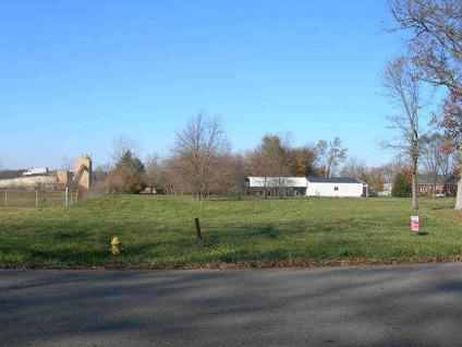 $26,000
Winamac, This 1 acre lot is close to schools and in area of
