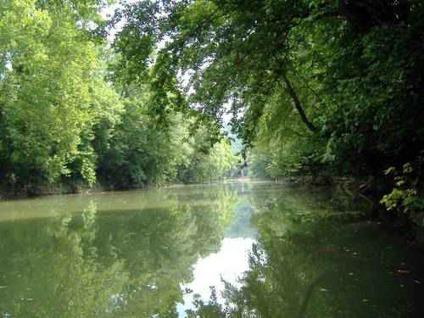 $26,900
RIVER ESCAPE-4 wooded acres on the River
