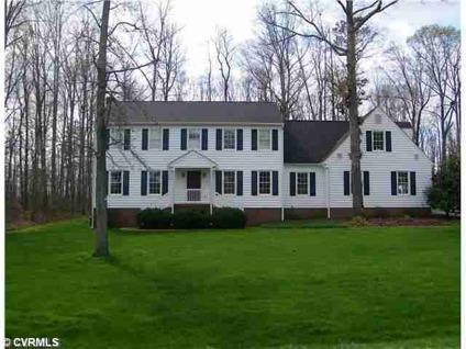 $272,950
Midlothian 4BR 2.5BA, Come see this Queensmill gem.