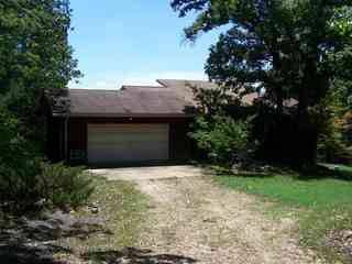 $274,900
End of the road 3 bd 2 ba Norfork Lake home on 16 ac joining the govt strip