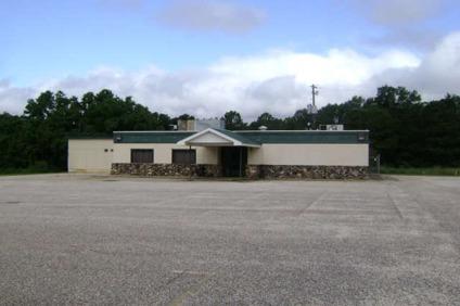 $275,000
Dothan, CLOSED RESTUARANT WITH SOME EQUIPMENT,TABLES AND