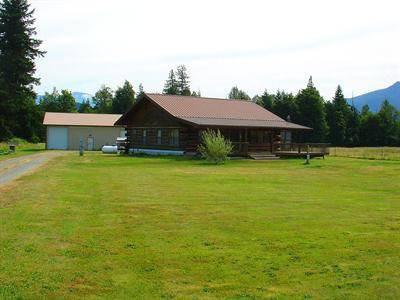 $275,000
Log Home for Horse Lovers