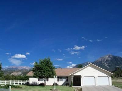 $275,000
One Level Rancher