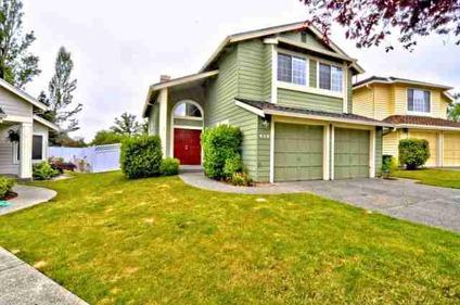$275,000
Renton 3BR 2.5BA, This Immaculate and Richly appointed