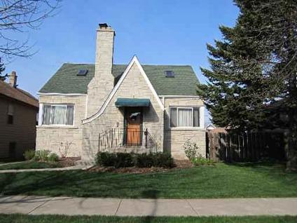 $279,000
1.5 Story, English - FOREST PARK, IL