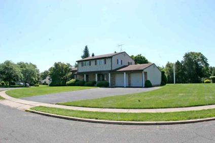 $279,000
Franklin Township 4BR 2.5BA, Large home on a quiet street