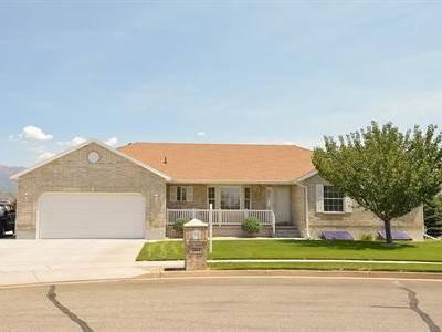 $279,780
Home For Sale - 702 N 2150 W, West Point, UT