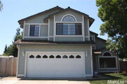 $279,900
4 Bedroom Houses Homes For Sale in Roseville swiminng pool near Diamond Oaks