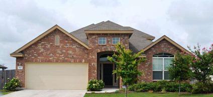 $279,900
Cibolo, This Bentwood Ranch beauty features Four BR
