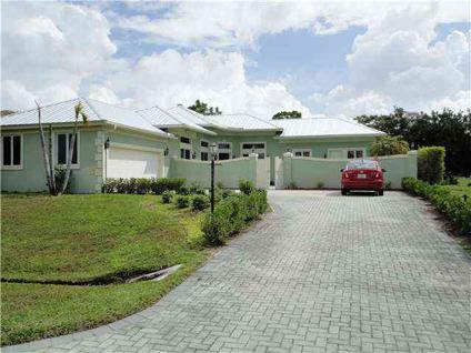 $279,900
Palm City Real Estate Home for Sale. $279,900 3bd/3ba. - Susan McEntee of