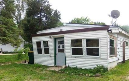 $27,000
Two BR/One BA needs some TLC !! In walking distance to Potters Lake !!