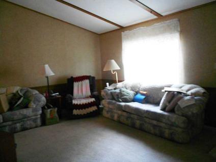 $27,500
Bremerton 2BA, Nicely maintained 3 bedroom home in friendly