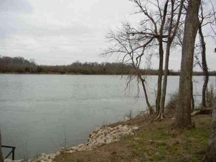 $27,900
Beautiful waterfront lot on the Tennessee River! Rip-rapped