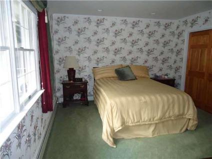 $280,000
Pine Bush 3BR 2.5BA, It doesn't get better than this.