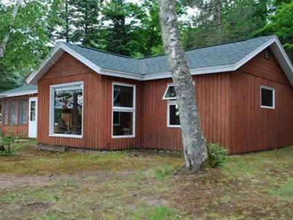 $284,000
Cottage Quaint on High Lake