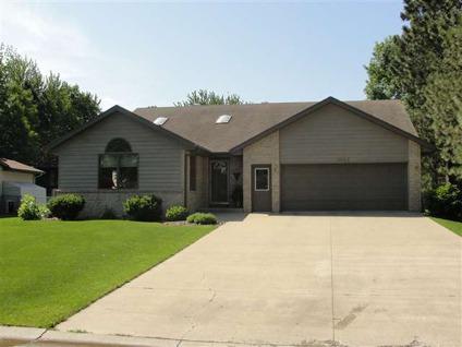 $284,900
Worthington 4BR 4BA, Great home.... Close to the walking