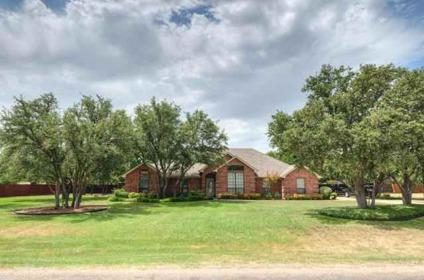 $285,000
Aledo 3BR 2BA, Perfect for Entertaining Indoor or Out.