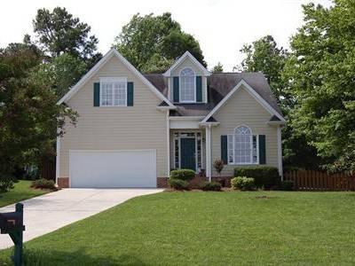 $289,900
Beautiful Home with 1st Fl Master Suite!