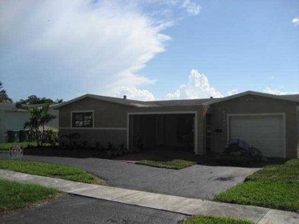 $289,900
Cooper City 4BR 2BA, F1189186 - Absolutely Stunning!