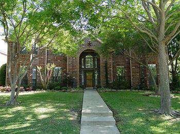 $289,900
Plano 5BR 3.5BA, STUNNING 5-3.5-2 WITH 3 LIVING ON HEAVILY