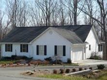 $289,900
Ranch House in Lake Access Community At Smith Mountain Lake