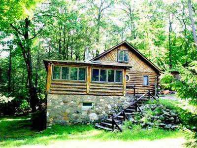 $289,950
Three BR Log Home