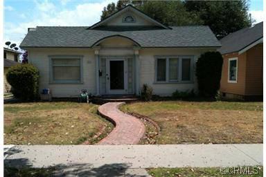 $298,000
Covina Home Near Downtown Shopping, Public Transportation and Local Park*Needs