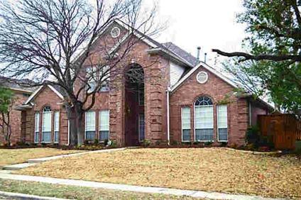 $298,000
You wont run out of room Here! Five BR, Four full BA with 3 living areas in