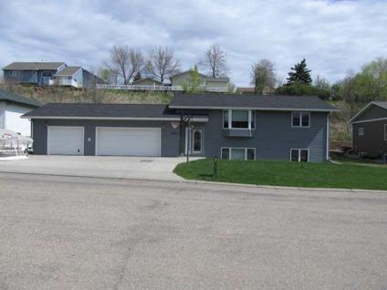 $298,900
Minot 4BR 3BA, This home was built with concrete walls from