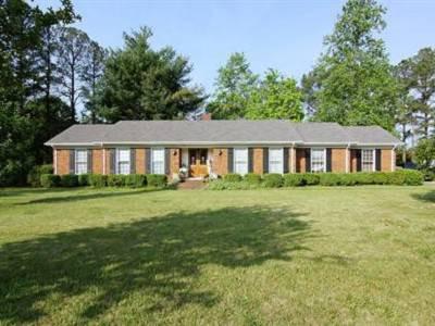 $299,900
All Brick Ranch with Lots of Updates!
