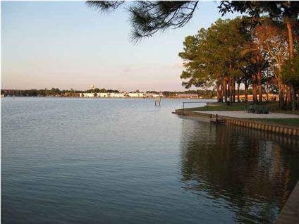 $299,900
Attached Single Unit (Townhomes), Townhouse - FORT WALTON BEACH, FL