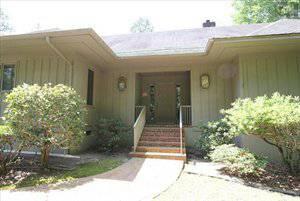 $299,900
Camden 3BR 2.5BA, BEAUTIFUL HOME IN SECLUDED HUNT CUP.