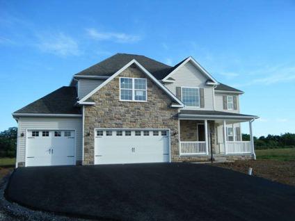 $299,900
Chambersburg 4BR 2.5BA, w/open foyer, separate dining room