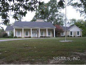 $299,900
Columbia Four BA, This Three BR brick ranch home has one of the most