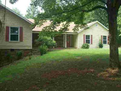 $299,900
Palmyra 5BR 4BA, PRIVATE SETTING,one-level living