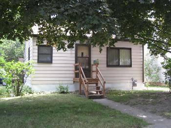 $29,000
Green Bay 1BR 1BA, Private dead end road with mature trees!