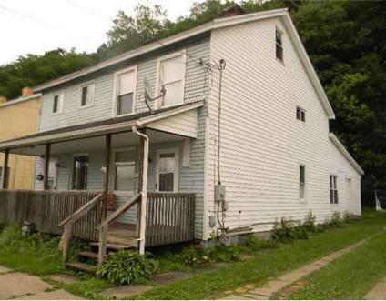 $29,900
Ford City Two BA, Wow! What an Awesome Buy! 2 BR Half
