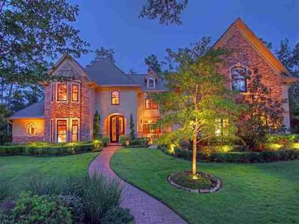 $2,098,000
Elegant Gated Estate with Outdoor Living