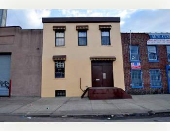$2,250,000
GREEPOINT, BROOKLYN - Building for SALE!!! Operating Machine / Sheet Metal Shop